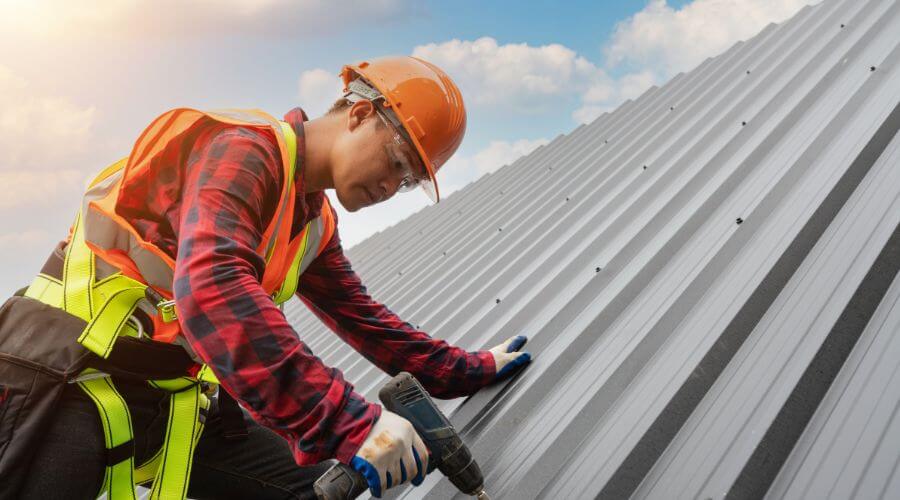 Professional Emergency Roof Repairs services in Jackpot, NV